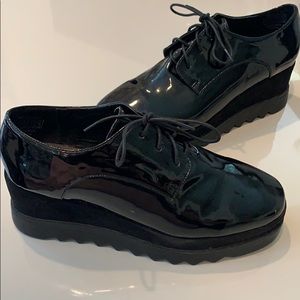 Wanted Patent Leather Wedge Oxford Shoes Women 8.5